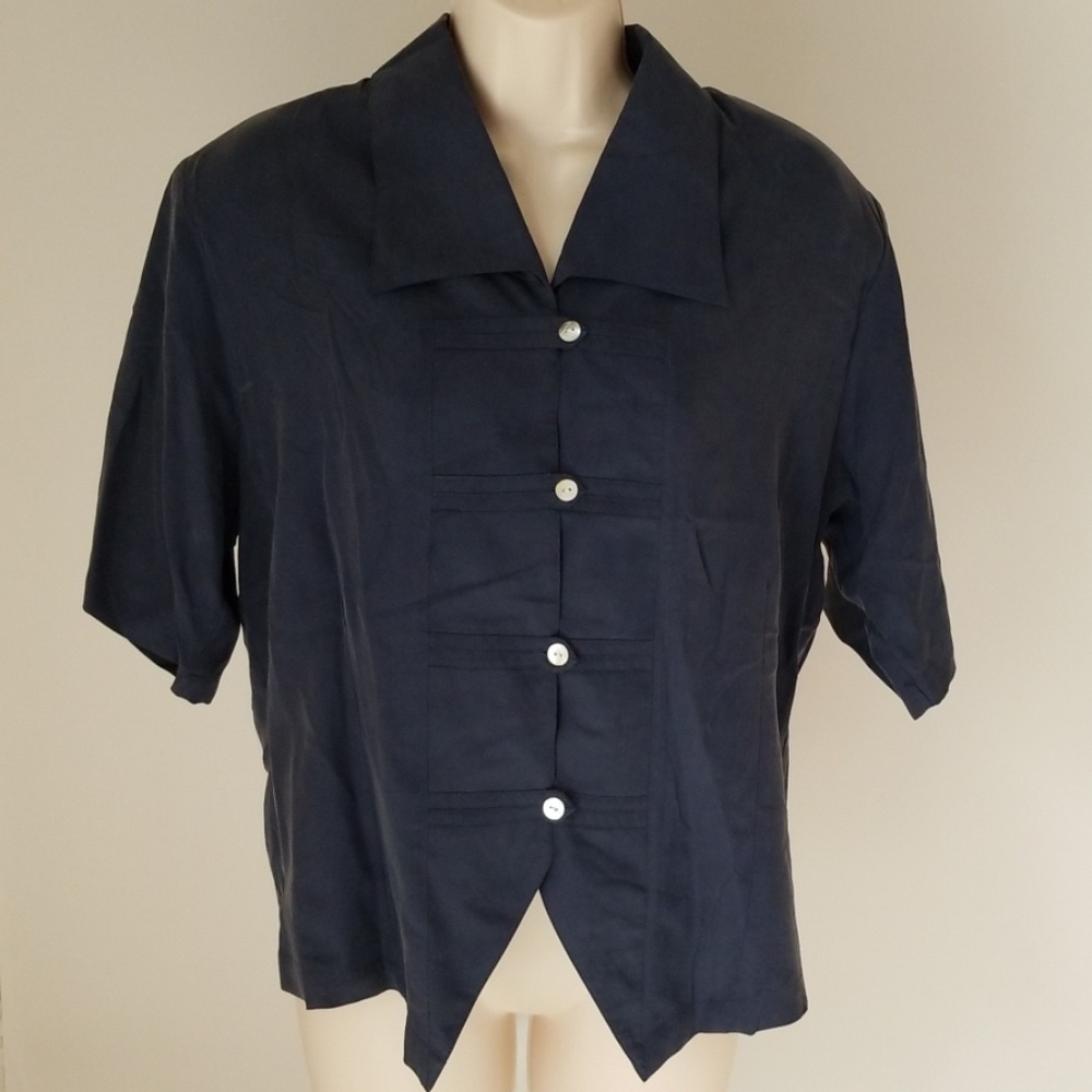 Anne Carson Navy Blue Silk Short Sleeve Blouse